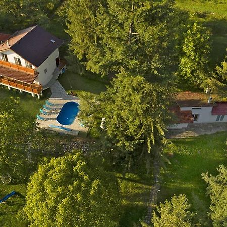 Пе́Трови Вили Ribaritsa Eksteriør bilde
